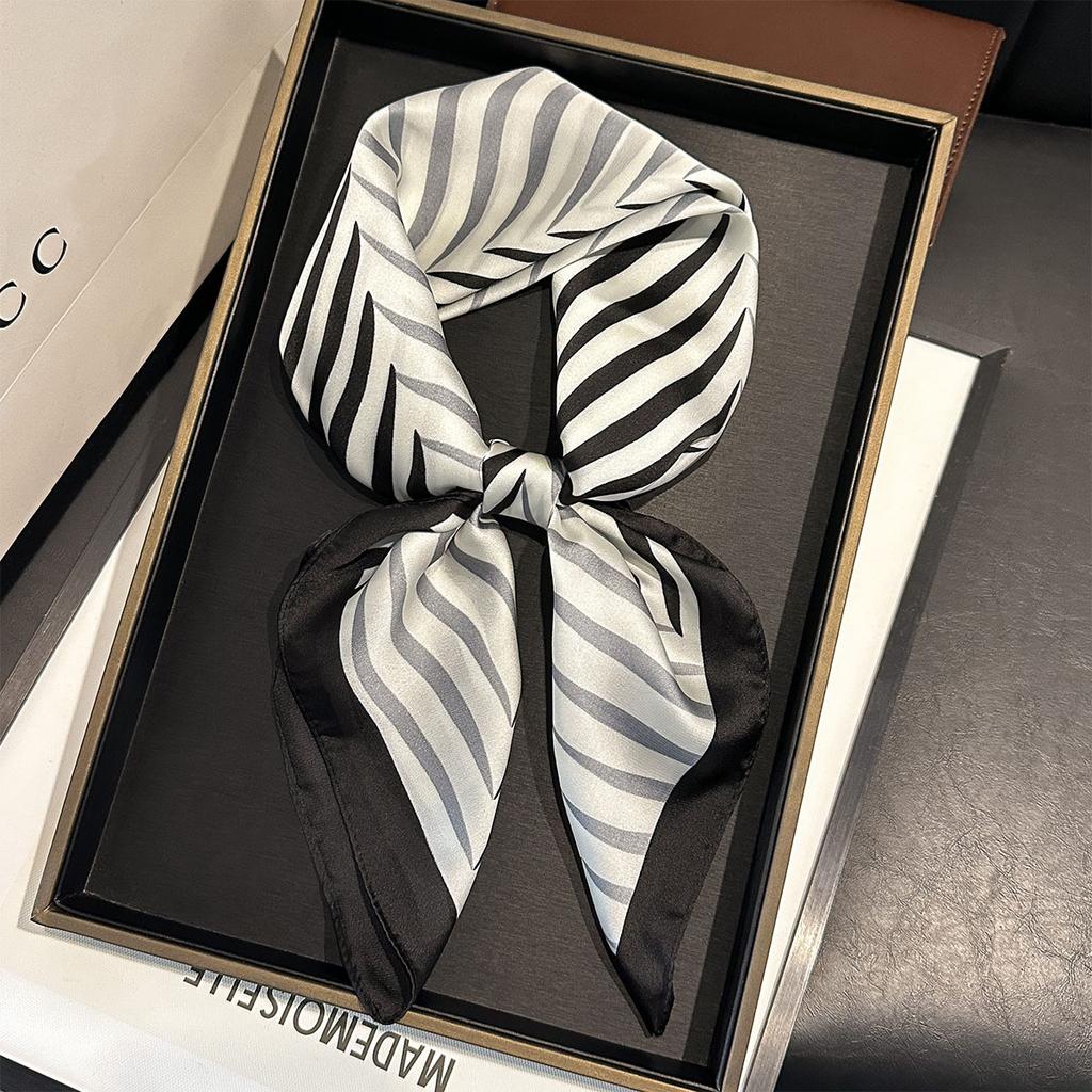 Luxury New 70Cm Square Silk Women'S Scarf Satin Scarves Fashion Shawl Stripe Printed Headscarf Designer Headband Bandana