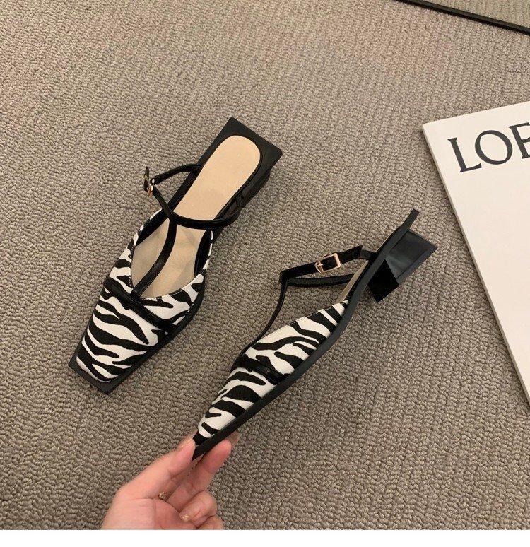 Low Wild Fashion 2025 One-pedal Women's Shoes Sandals Muller Bag Head Half Slippers Heel Wear New Summer Square Head