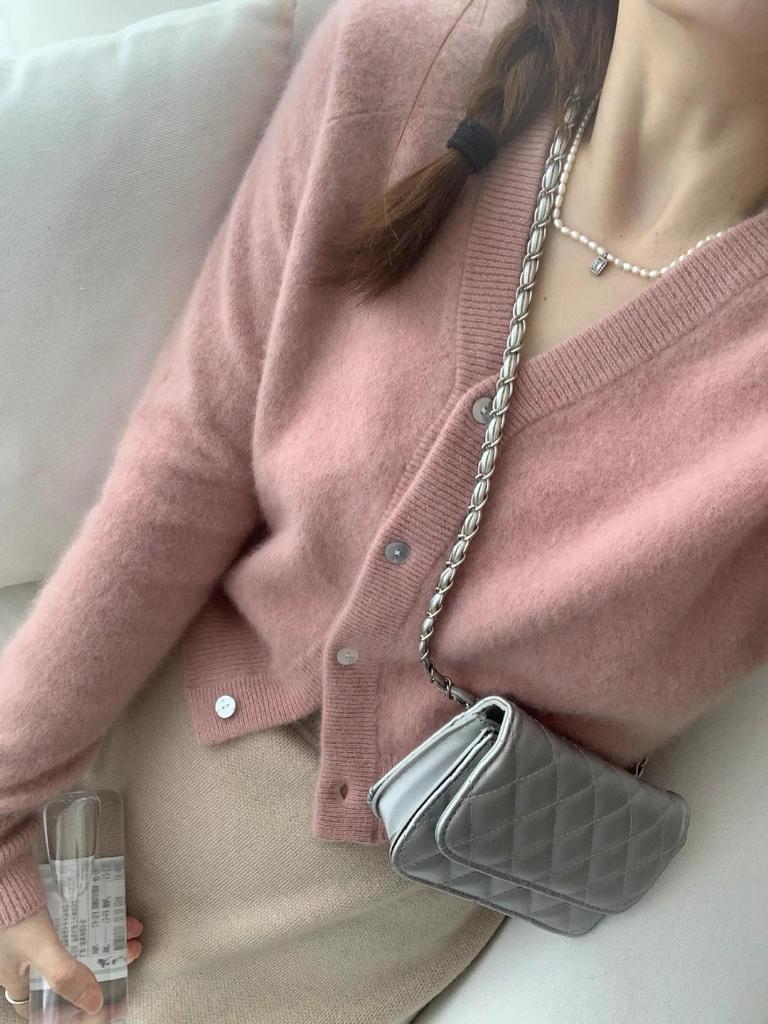 2025 Women's Autumn/Winter Wool V-Neck Cardigan - Solid Color, Versatile Knit Sweater, Loose-Fit Outerwear