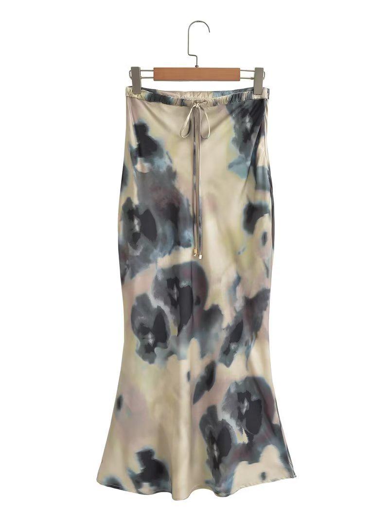 

Европейско-американская женская мода 2024: Комплект короткого топа и юбки в стиле французской живописи тушью XS