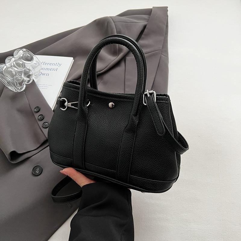 

Handheld bucket bag women s spring new trendy fashion small bag super popular shoulder messenger bag чорний