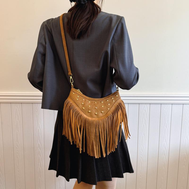 Bag Autumn and Winter Advanced Sense Retro Armpit Bag Women's New Imitation Suede Small Square Bag Fringed Shoulder Messenger Bag
