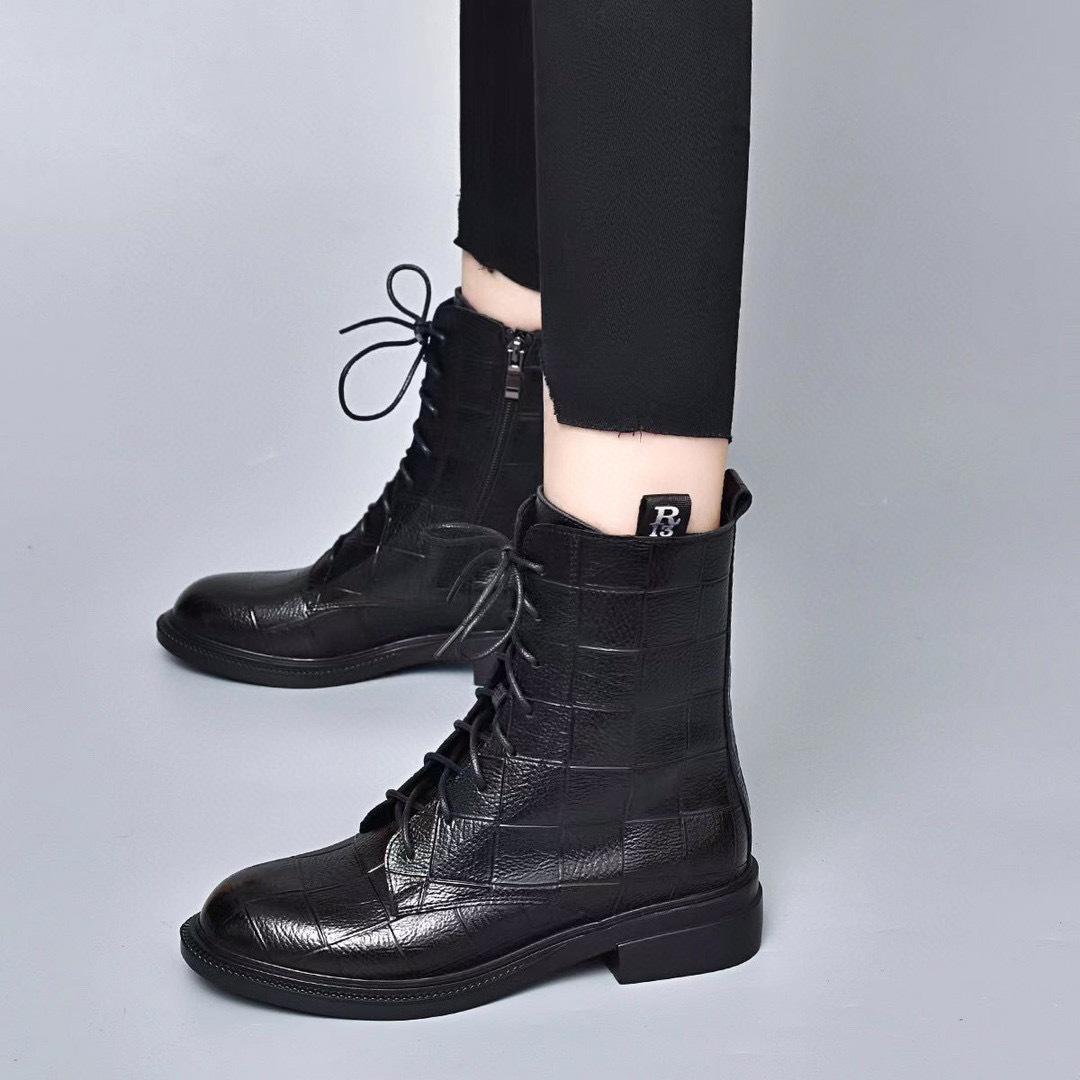 

Leather boots women s new first-layer embossed cowhide letter flat-bottomed boots round head lace-up Martin boots locomotive boots 41
