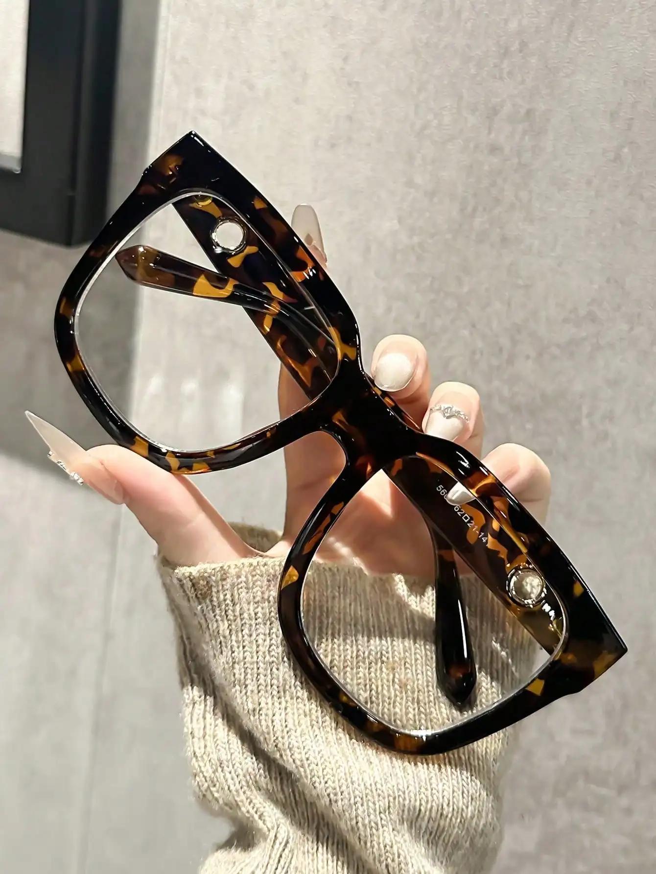 

1Pc Fashion Square Oversized Plastic Frame Women Clear Glasses For Men Daily Life Take Photo Eyeglasses Clothing Accessories.