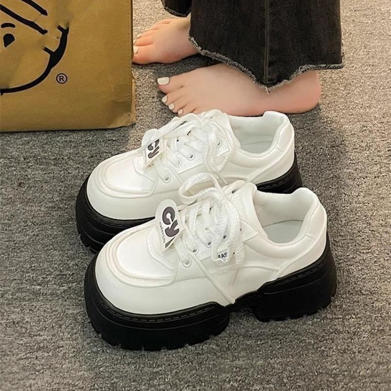 Muffin platform white shoes women's versatile niche board shoes new spring and autumn heightening casual sports shoes