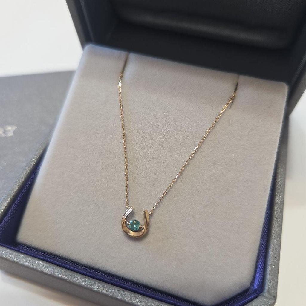 Used STAR JEWELRY K10 HORSESHOE Necklace Emerald