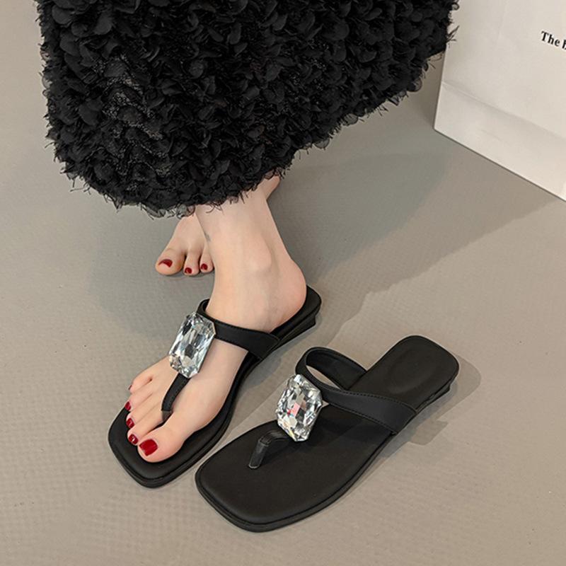 

Slippers women s summer outer wear 2025 new with skirt rhinestone flip-flops seaside summer beautiful cool slippers women s sandals 40 чёрный