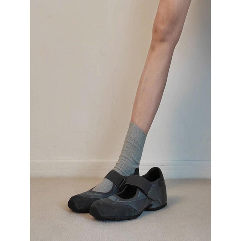 Sheepskin version~ niche retro round head inner height increase Velcro Mary Jane shoes women's Korean version casual shoes versatile single shoes