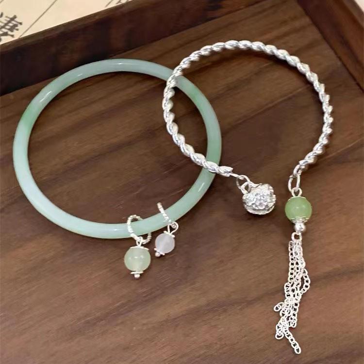 Unique Chinesestyle Beaded Bracelet For Women Gorgeous Handcrafted Design