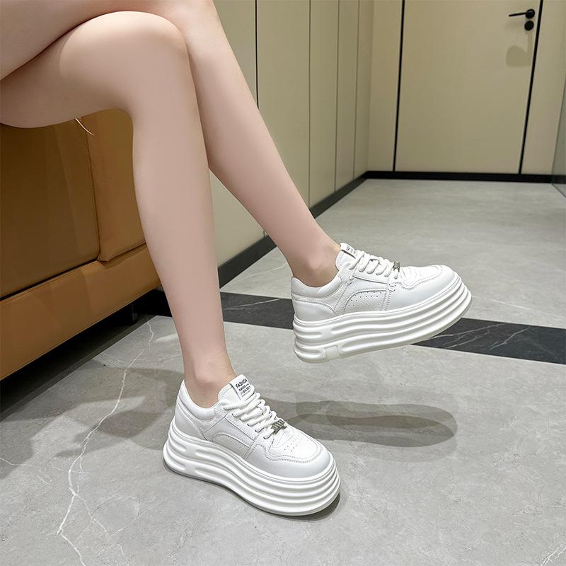 2025 New Thick-soled Leather Little White Shoes Women's Autumn Sports Shoes Korean Version Inner Height-increasing Casual Board Shoes Women's St