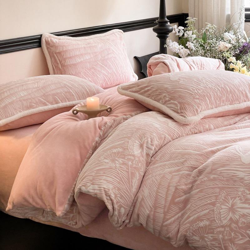 

Thickened Milk Fleece Bed Four-Piece Set, Fleece Bedding Coral Flannel Quilt Cover, Bed Sheet, Human Bed Hat Three-Piece Set 1.2m sheet 3pc/quilt cover 150 * 200