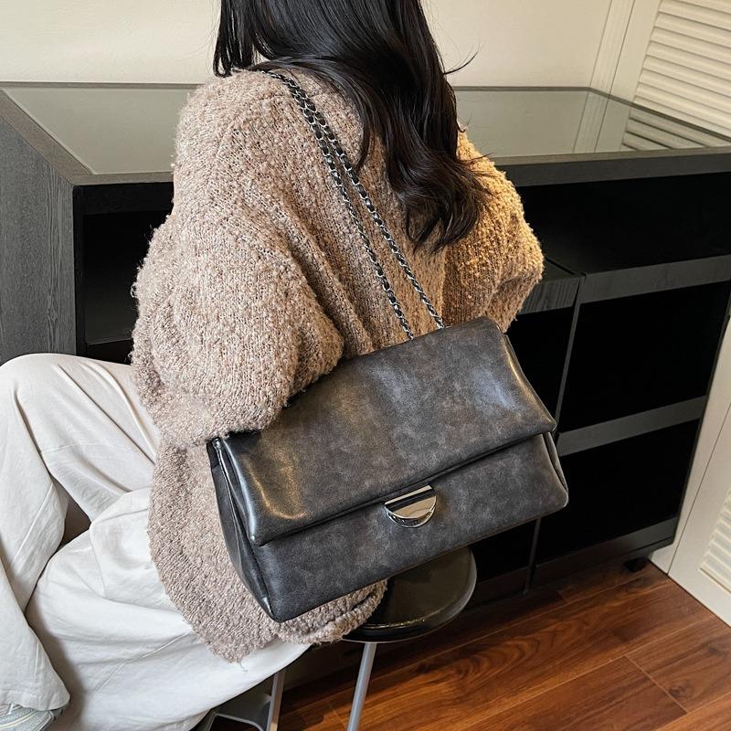 Large-capacity bag women's autumn and winter versatile new leisure chain shoulder messenger bag texture commuter tote bag