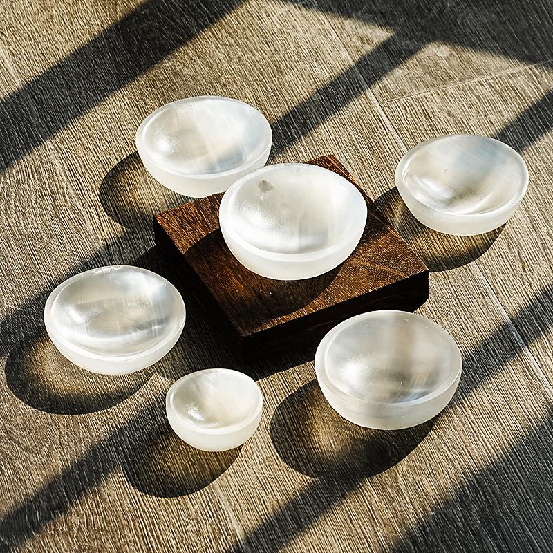 Marokkanische Selenit Runde Schale: Gipsstein Armband Aufbewahrung und Entmagnetisierungsornament