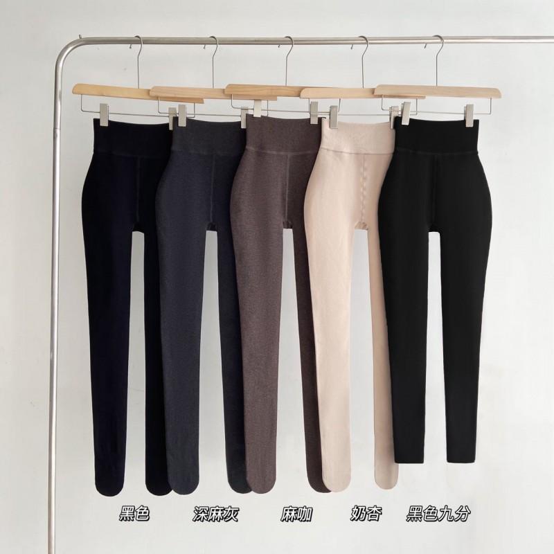 Womens Warm Thickened Cotton Blend Tights With Butt Lifting Effect Winter Mid-Thigh Length Solid Color