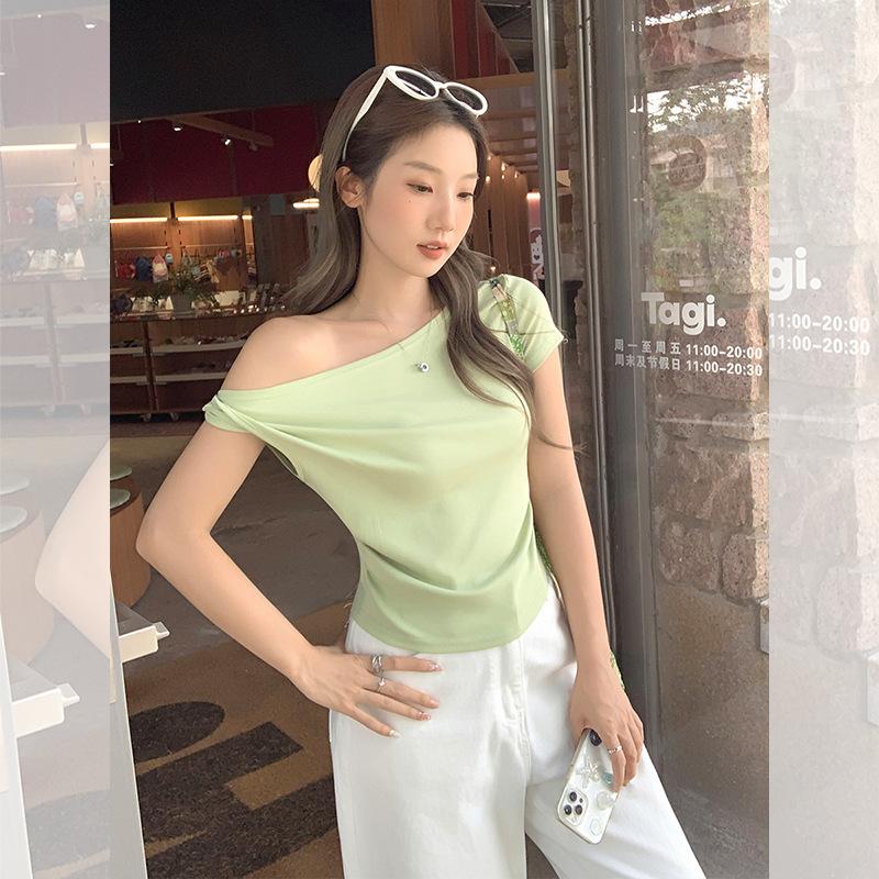 Korean pure desire sexy slanted shoulder off-the-shoulder short-sleeved t-shirt for women's summer wear pleated waist-pinching thin top