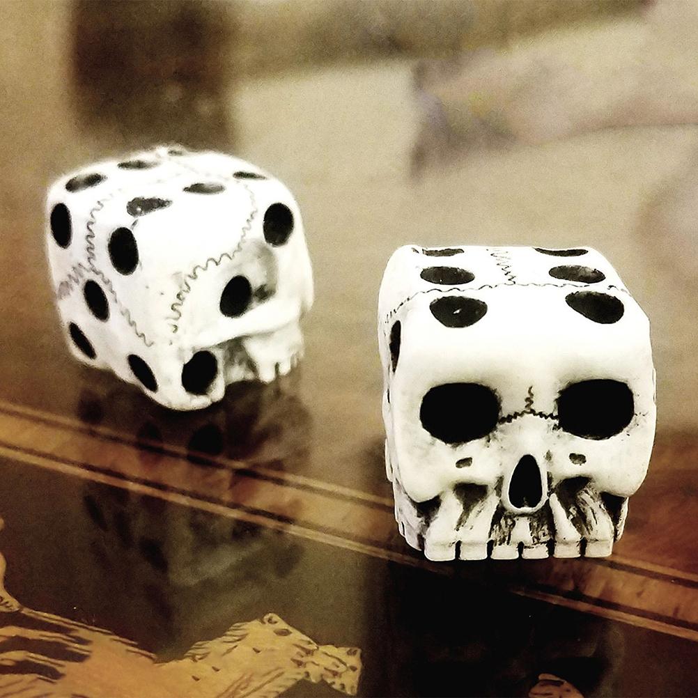 5 ks Halloweenské kostky s bílou kostkou Dekorativní mini kostky na hraní s kostlivcem pro klubovou hospodu Halloween
