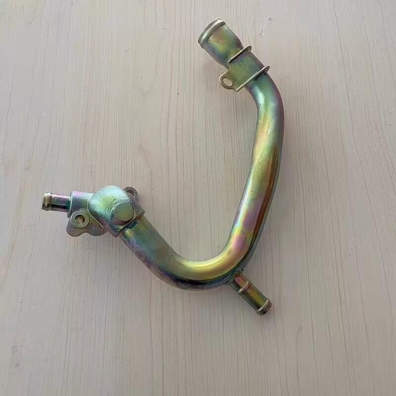 High quality suitable for Great Wall Haval H3 H5 Wingle Diesel engine 2.5 2.8 Cooling water pump pipe iron pipe car accessories