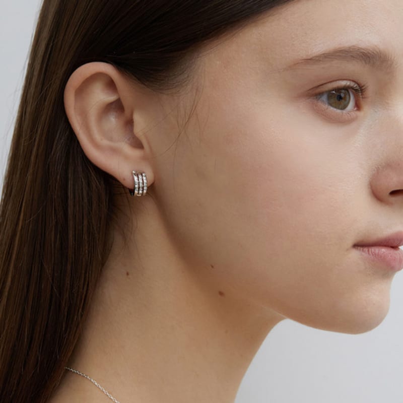 Primaute Cubic Line Earring