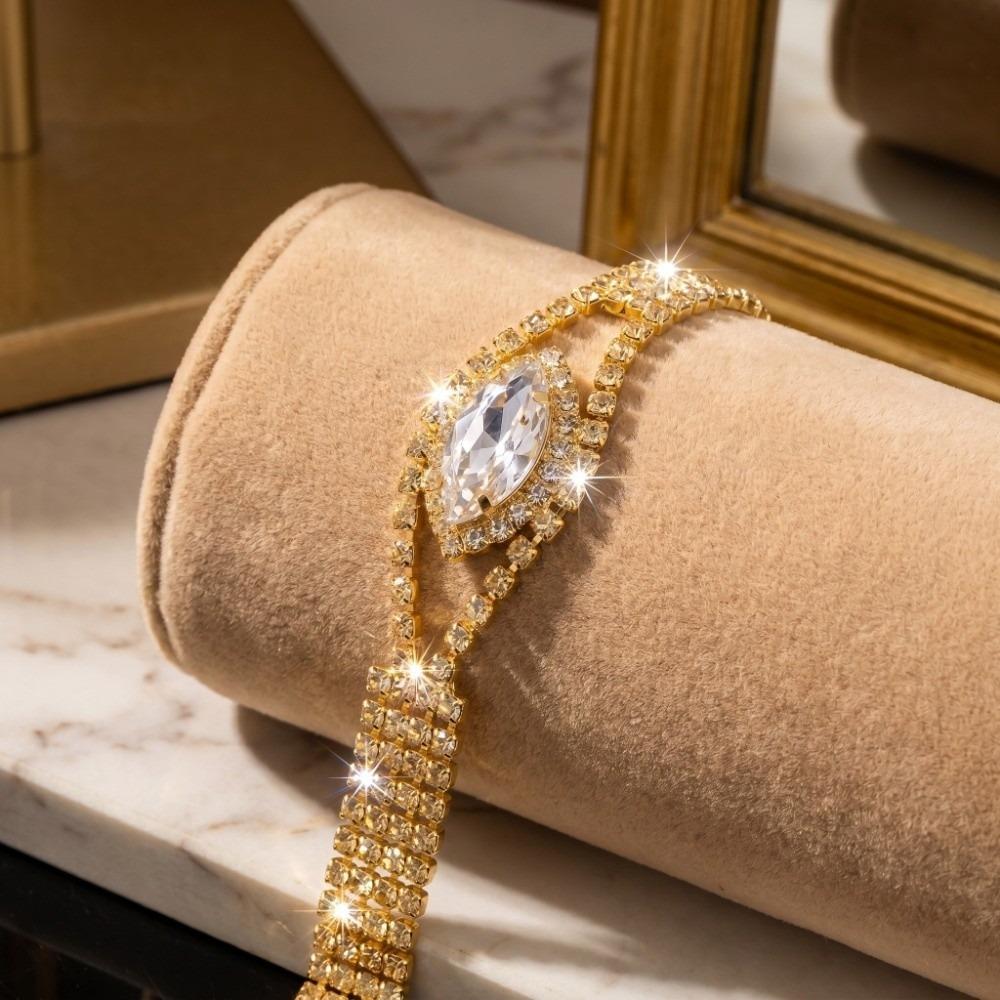 Elegant Necklace Earrings Bracelet Set Sparkling Crystal Wedding Ornaments Party