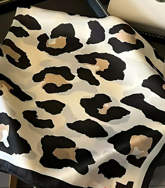 

Высококачественный ретро шелковый квадратный шарф в корейском стиле - Модный, универсальный и профессиональный шарф из искусственного шелка для женщин