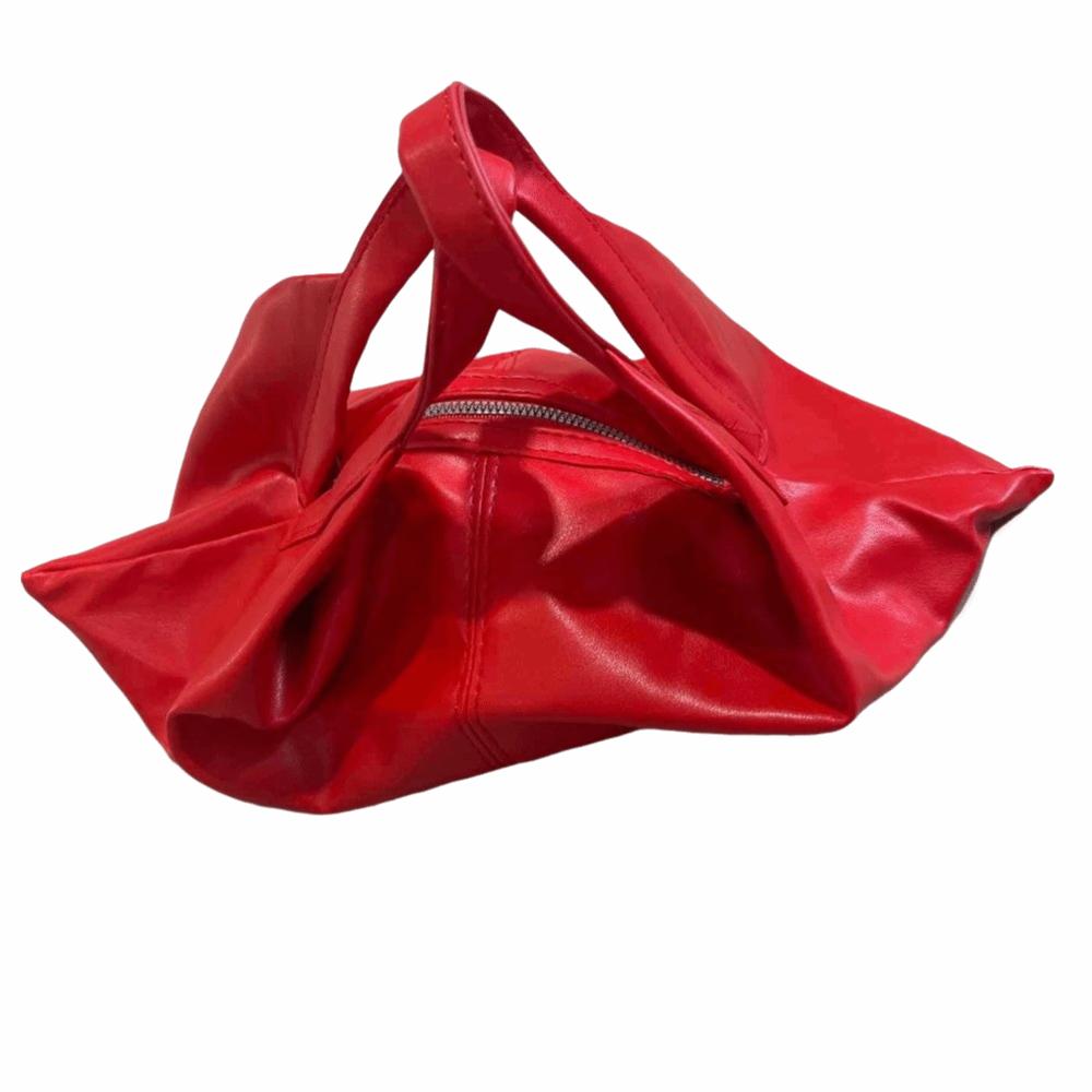 

Сумка кроссбоди Круассан для поездок на работу из мягкой кожи, сумка из кожи с масляной восковой пропиткой, уличная одежда красный