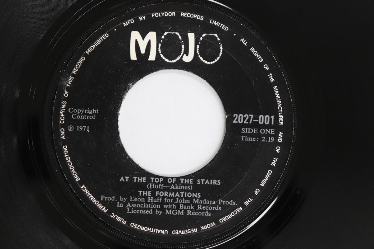 

7inch Record FORMATIONS - At The Top Of The Stairs / Magic Me 2027001 MOJO 1971 UK Soul/Funk Used