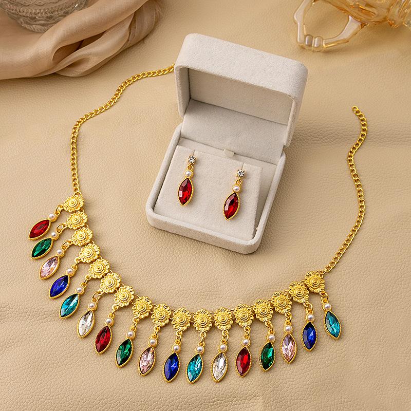 

Vintage Fashion Jewelry Set, Dinner Dress Accessories, Geometric Water Drop Necklace, Diamond-Encrusted Pearl Earrings, Women S