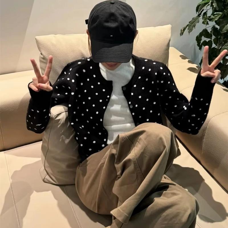 2026 Crew Neck Polka Dot Knitted Jackets Gentle Cardigan Vintage Loose Sweater Women's Autumn Winter Long Sleeve Elegant Coats