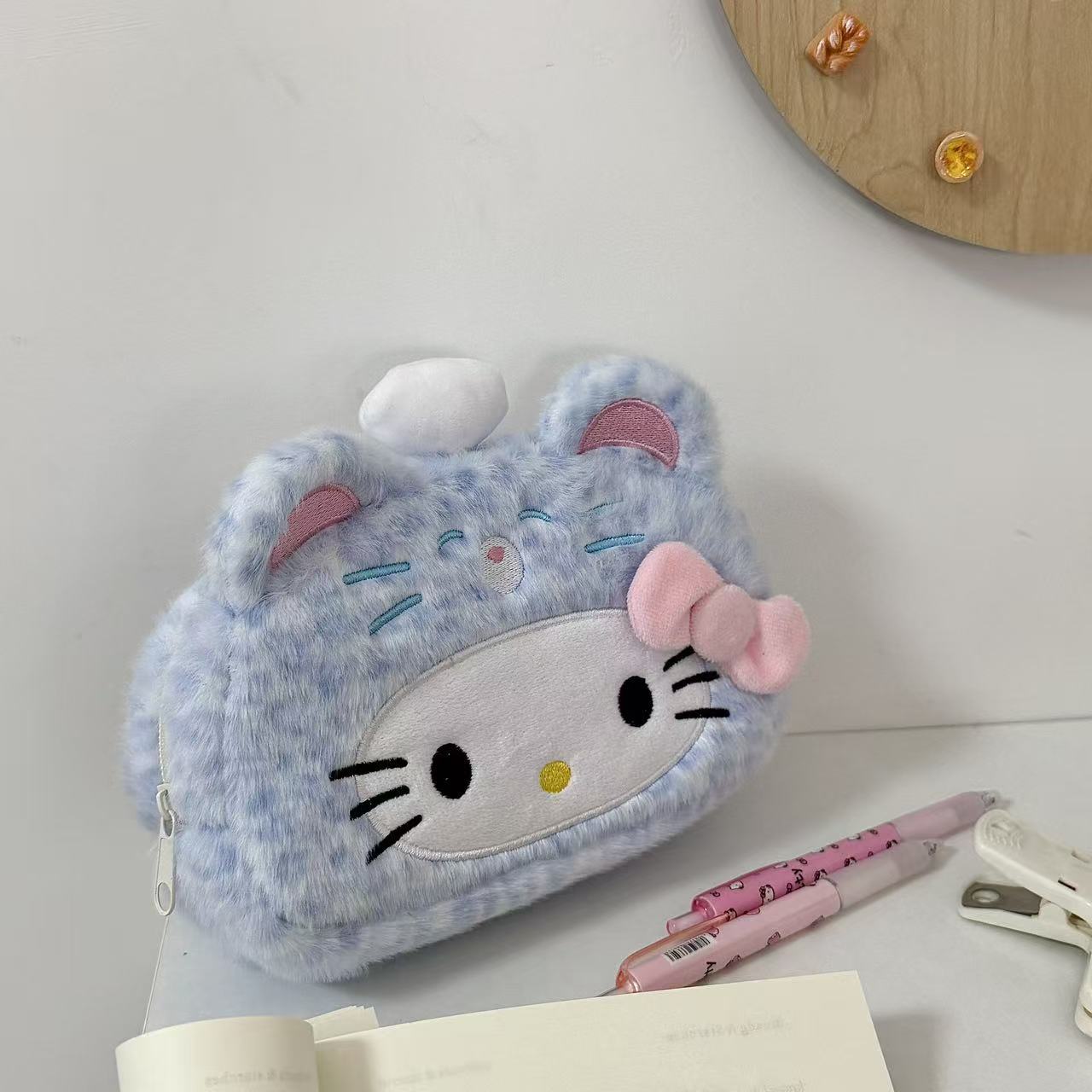 

Sweet Cool Leopard Print Cat Pencil Case, Large Capacity Pen Bag Portable Cosmetic Bag, Kawaii Stationery Organizer For Students