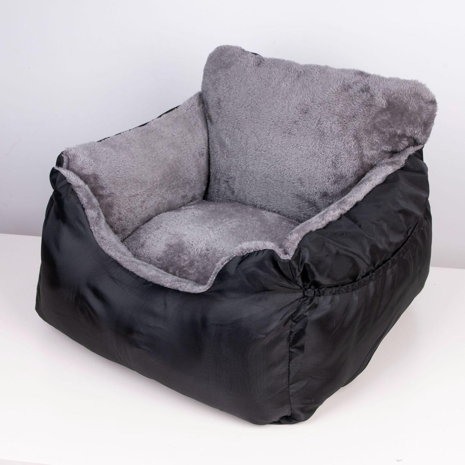 Dual-Season Car Pet Nest: Outdoor Dog