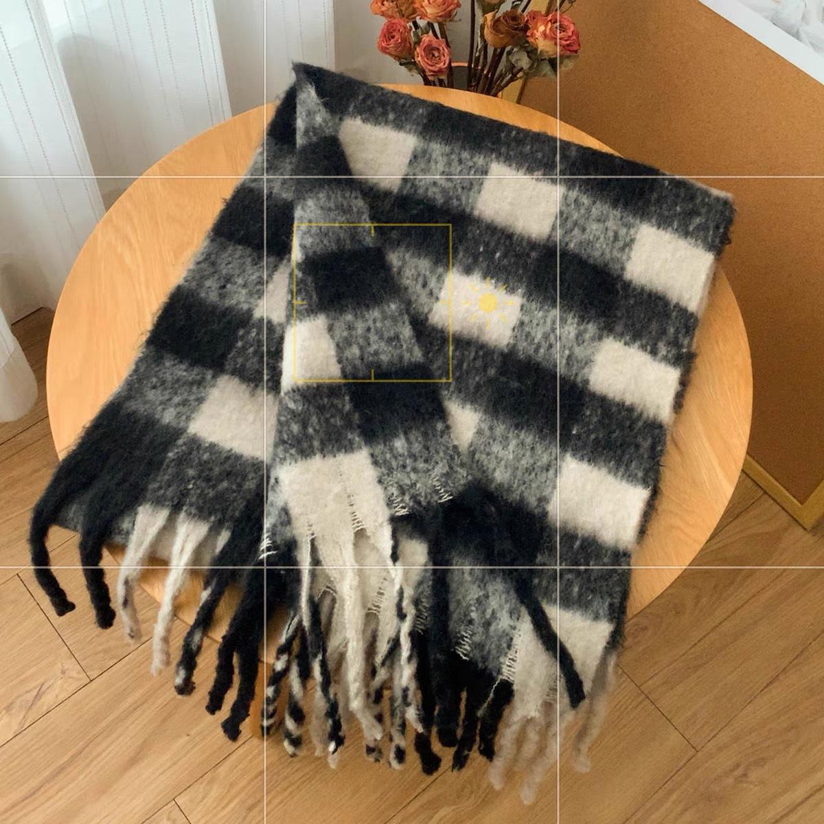 

Autumn and winter new plaid scarf for women s fashion, contrasting color, warm scarf, thickened shawl
