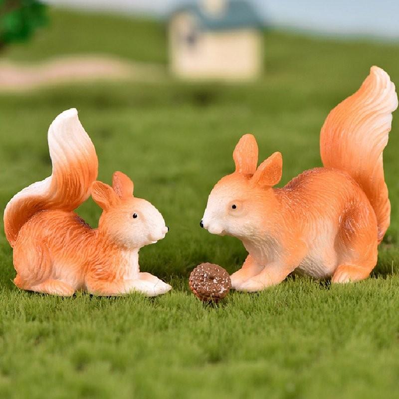 Micro Toy Squirrel Landscape Desktop Decoration Resin Crafts Multiple Action