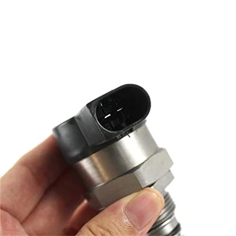 New Injection Fuel Rail Pressure Relief Valve Regulator For Dodge Sprinter 2500.