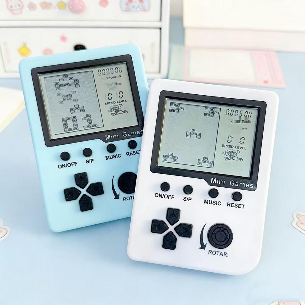 Classic 3.5-inch Russian Square Retro Game Console for Kids - Educational and Nostalgic.