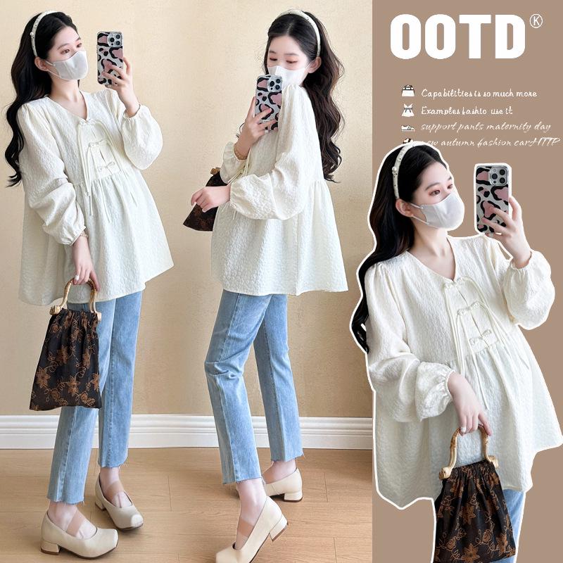 2026 Spring Korean Style V-neck Long Sleeve Frog Button Maternity Doll Top L