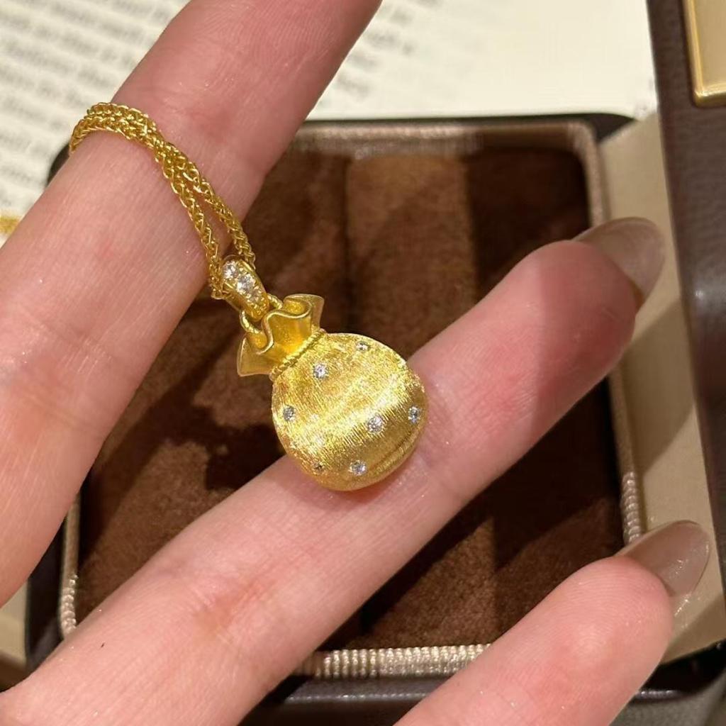 Full of Luck, Gold Brushed Lucky Bag Necklace, New Chinese Light Luxury Exquisite Collarbone Chain Jewelry