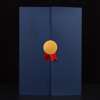 Abschluss A4 Urkundenhalter Dreifach-Seiten-Papierumschlag Dokumentenmappe Vergoldungsprozess Exquisite Diplomhülle