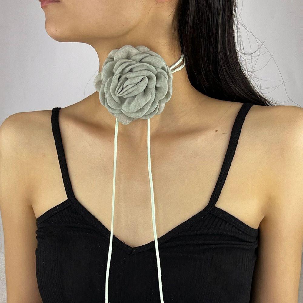 

Exaggerated Camellia Clavicle Chain Trendy Flower Clavicle Chain Necklace Women Style 3