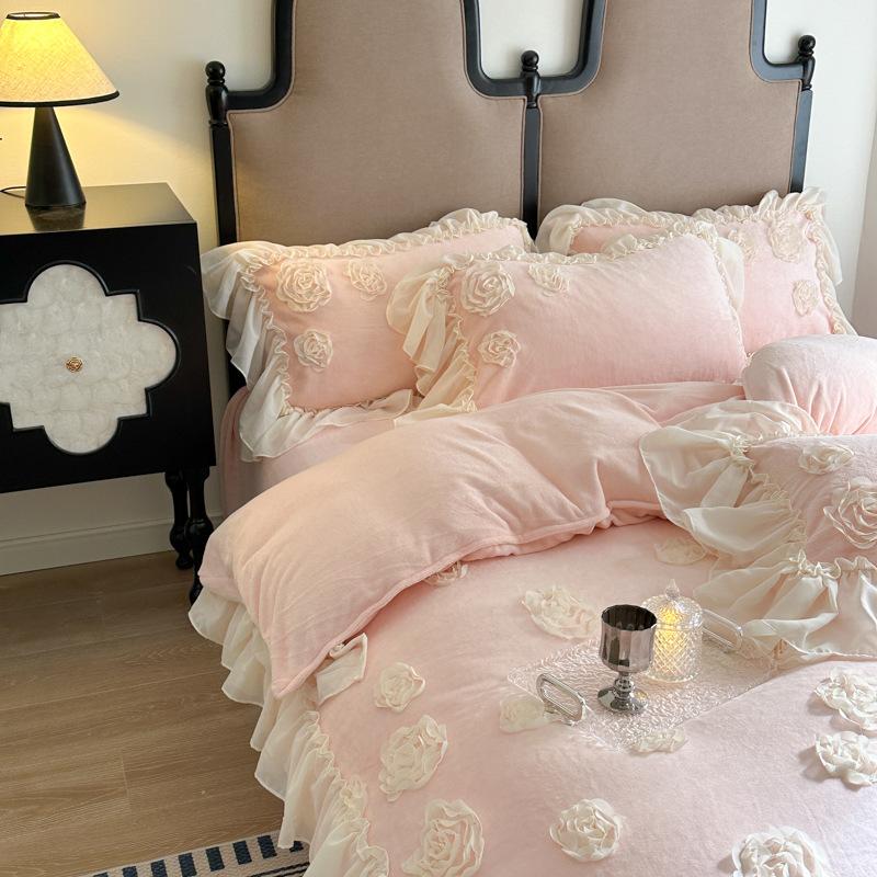 French Three-dimensional Rose Milk Fleece Four-piece Set, Lace Edge Thickened Warm Coral Fleece 4-piece Set