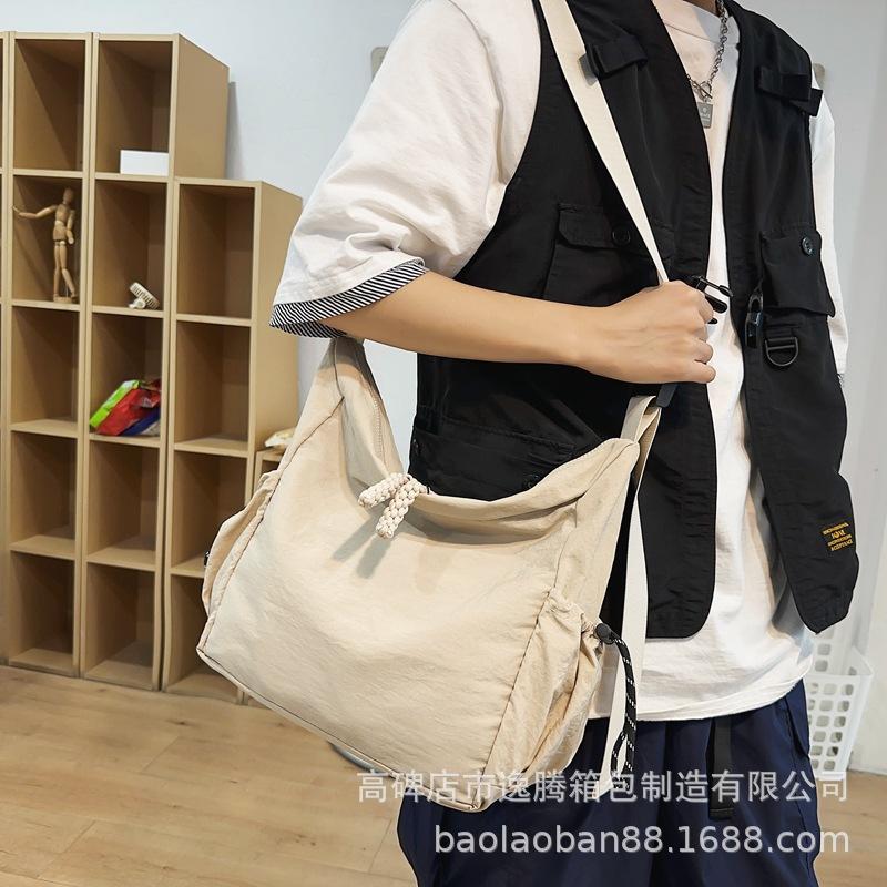 

Новая вместительная сумка для поездок на работу высокого класса, женская сумка 2024 года, новая повседневная сумка через плечо, сумка-мессенджер бежевый