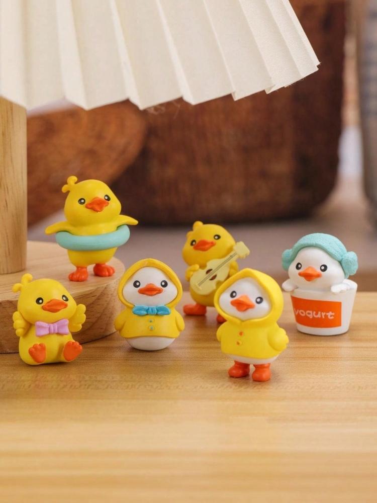 6-piece Set of Cute Duck Car Ornaments, Dashboard Decoration, Center Console Display Screen, Car Decoration, Creative and Cute