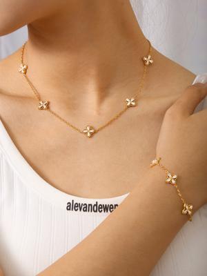 Set Collana e Bracciale Elegante Semplice Placcato Oro 18K Acciaio Inossidabile Quadrifoglio Con Zirconia, Accessori Gioielli da Donna