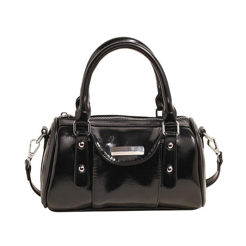 Autumn and Winter Popular Retro Niche High-end Oil Wax Leather Portable Small Bag Women's Versatile Fashion Commuter Messenger Bag