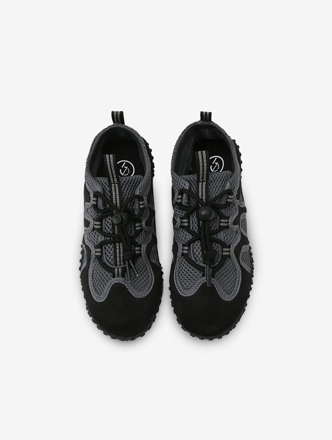 Wikeunain Two Ways Aqua Shoes (Black) + Storage Bag Set