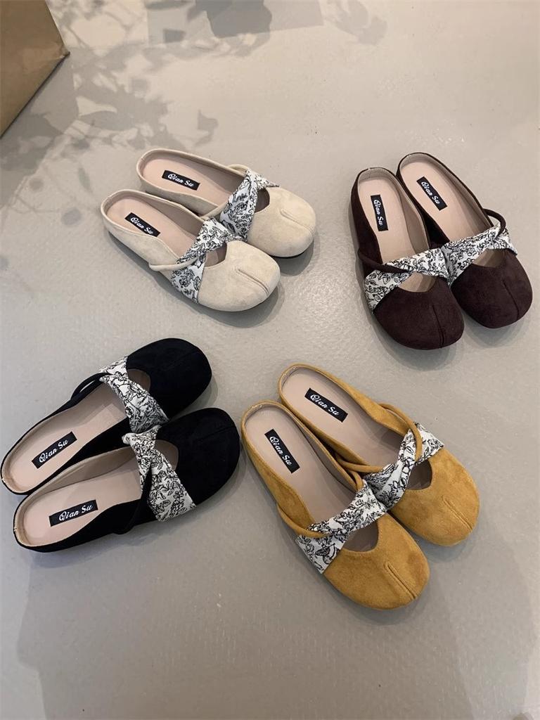 Gentle Fairy Style Ballet Shoes 2025 New French Retro Temperament Elegant Suede Shallow Mouth Mary Jane Shoes