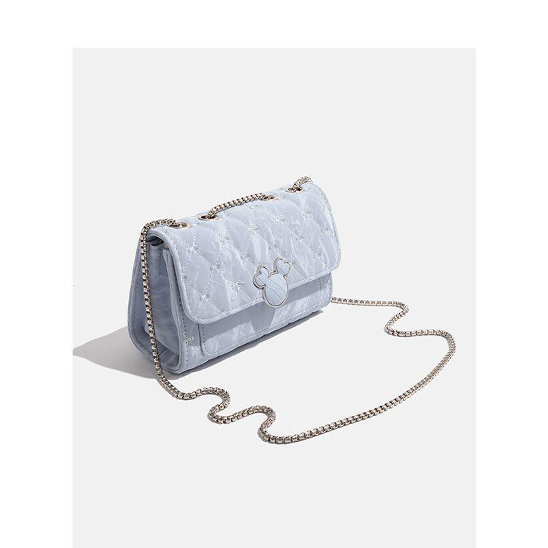 A Stylish and Versatile Single-shoulder Crossbody Bag with A Diamond-shaped Chain