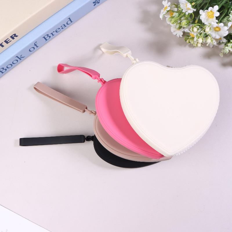 Portable Silicone Coin Purse Waterproof Heart-Shaped Small Wrist Wallet Solid Color Zipper Travel Sundries Storage Bag