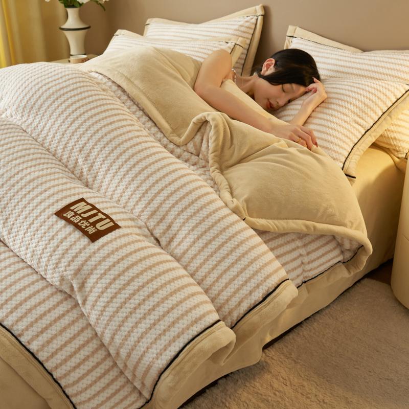 

Thick Warm Winter Duvet with Removable Washable Milk Velvet Duvet Cover Soft Fluffy Quilt Core Striped Plush Quilt Cover Queen 1.5x2.0m 2.5kg
