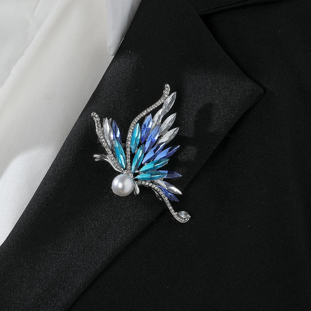

Gradual Change Crystal Diamond Pearl Brooch, Light Luxury High Sense Atmospheric Suit Coat Pin