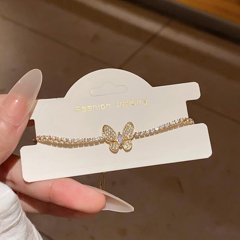 

Zircon Butterfly Adjustable Bracelet For Women With Elegant Design And Animal Motif Gift Idea золотий